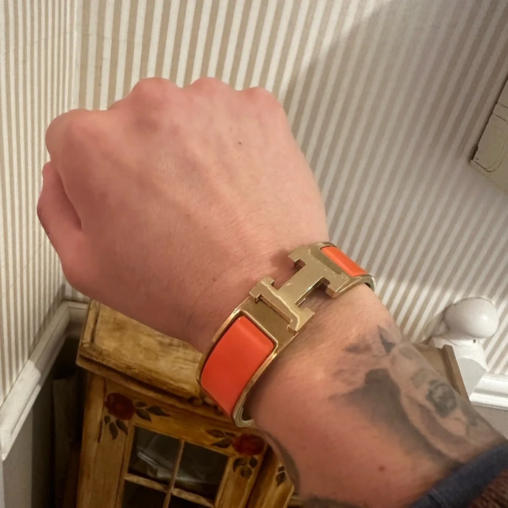 Hermes’ Clic Clac Bracelet (Thick style- Orange) - Picture 2 of 5